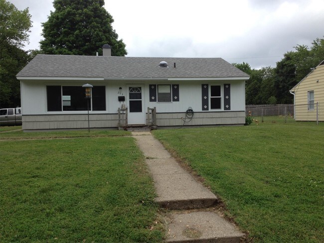 Primary Photo - 203 Miller Dr