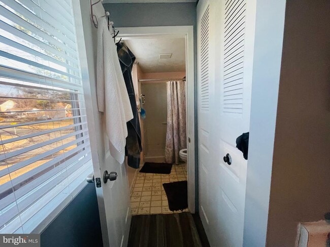 Building Photo - 13200 Cabinwood Dr