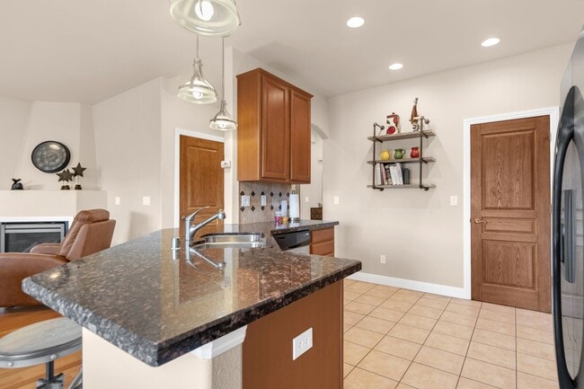 Building Photo - Central 2 Bedroom Home - Reno