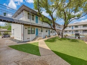 Building Photo - Urban Oasis Stylish 1 Bedroom Apartment In...