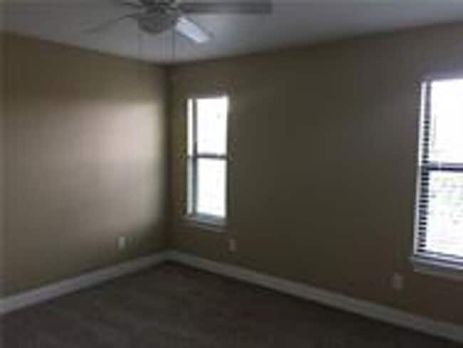 Building Photo - 146 Keo Kea Ct