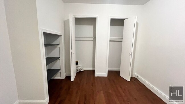 Building Photo - 256 STREET