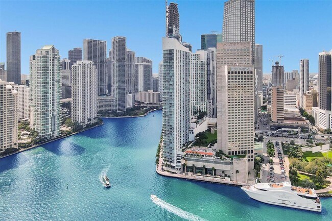 Building Photo - 335 S Biscayne Blvd