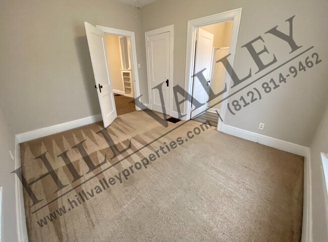 Building Photo - Two Bedroom Bungalow - East Side Location