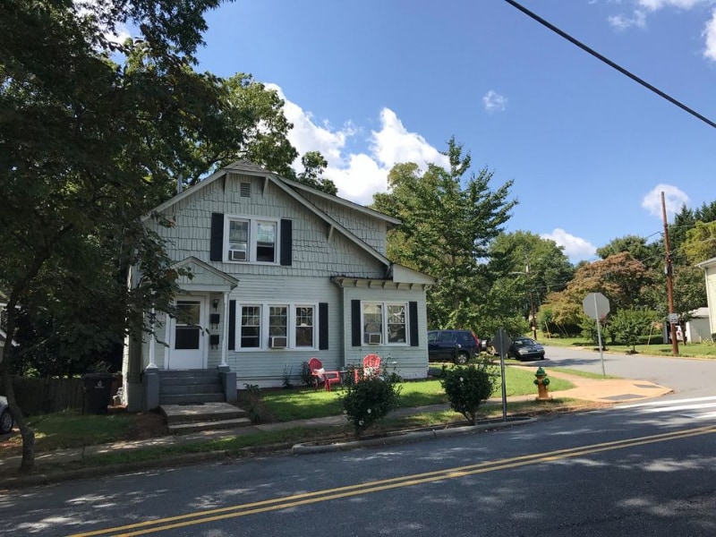Building Photo - 1900 Gaston St