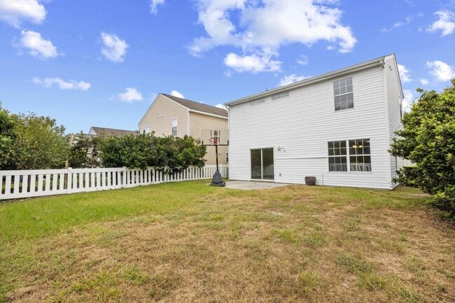 Building Photo - 454 Dandelion Ln