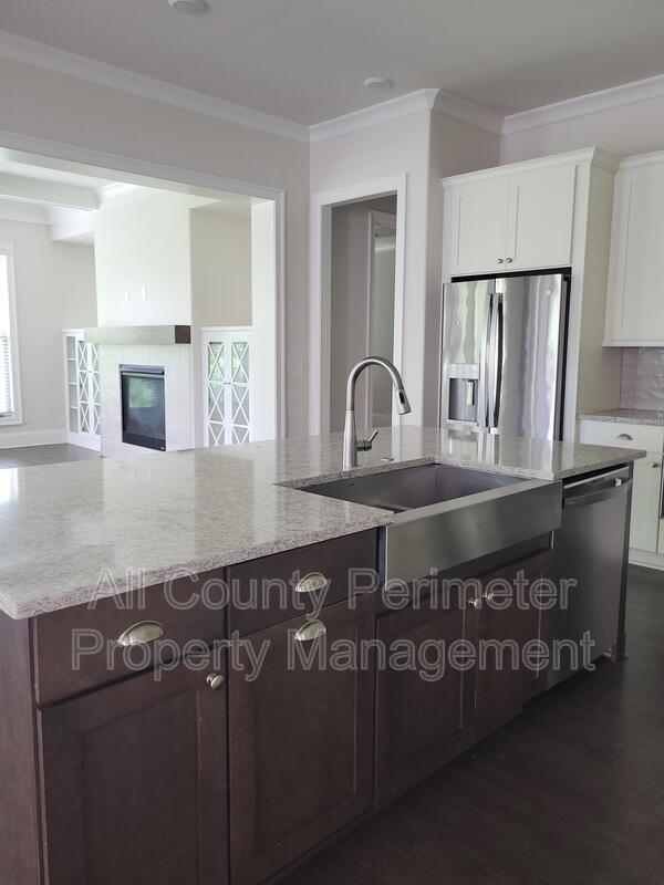 Building Photo - 819 Olmsted Ln