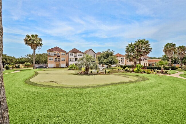 Building Photo - 7231 Laguna Villas