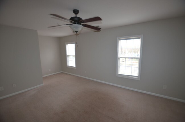 Building Photo - Kinderton 2 Bed 2 Bath Apartment