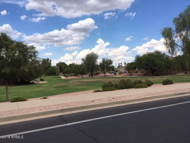 Building Photo - 528 E Cantebria Dr