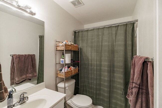 Building Photo - 1035 Barnett Shoals Rd