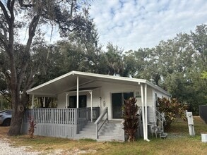 Building Photo - 3bed/2bath SFH Rent $1640/month ready November 2025