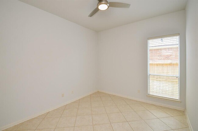 Building Photo - 3910 Jade Cove Ln