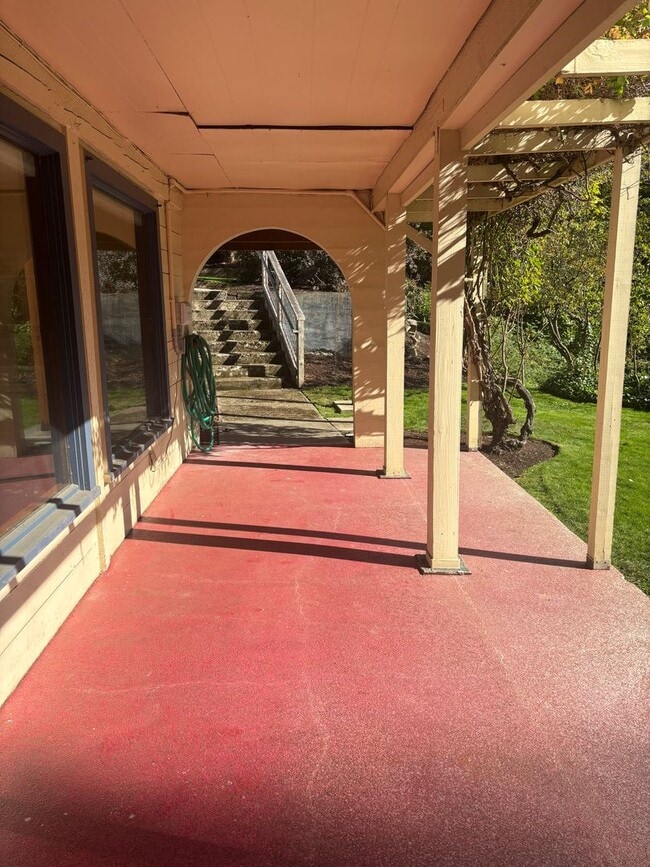 Building Photo - Enjoy 1.125 Acres near Downtown McMinnville