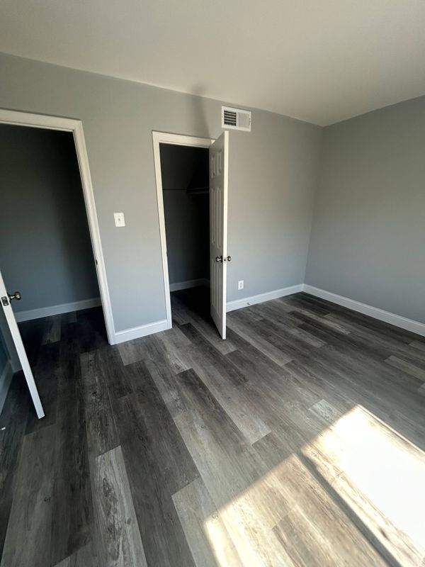 Building Photo - 113 Wilmington Pl SE