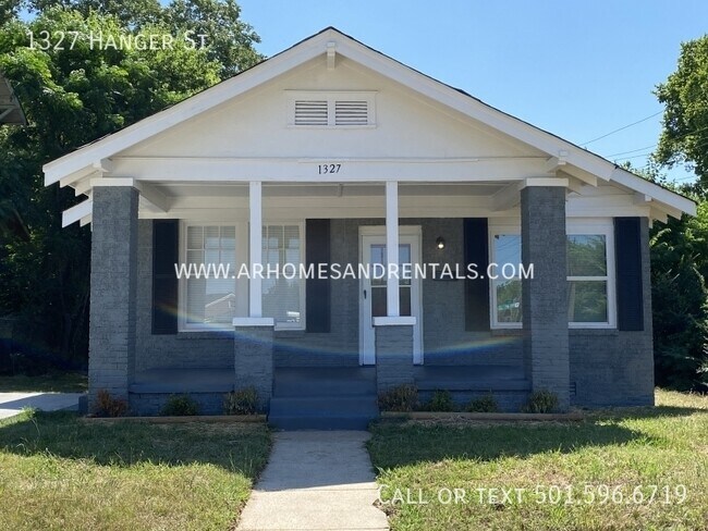 Primary Photo - 1327 Hanger St | $1195 | 3 beds, 2 full baths
