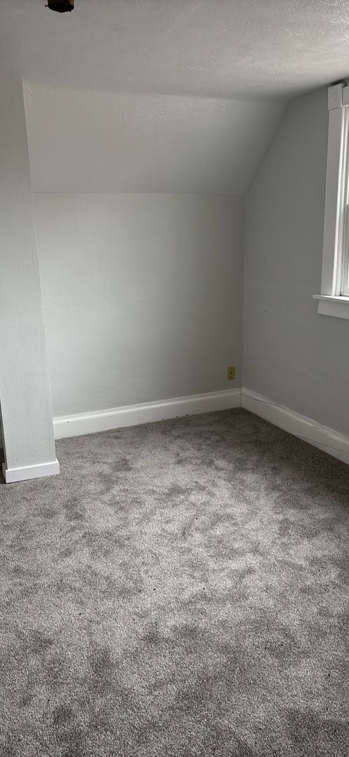 Building Photo - Charming 2 Bedroom 1 Bath Home for Rent/ Rent Reduced