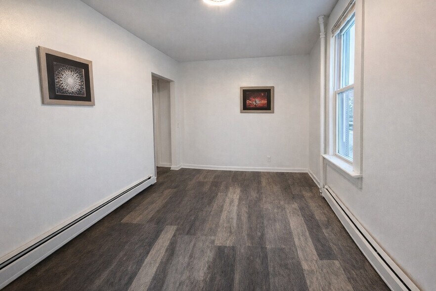 Living Room - 9 Washington St