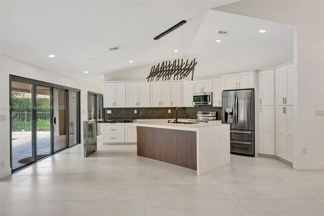 Building Photo - 8360 NW 51st Ct