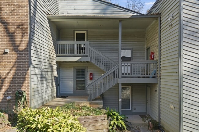 Building Photo - Spacious Condo • Pool Community • Prime Location