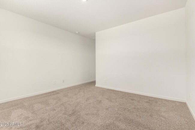 Building Photo - 3732 S 87th Dr