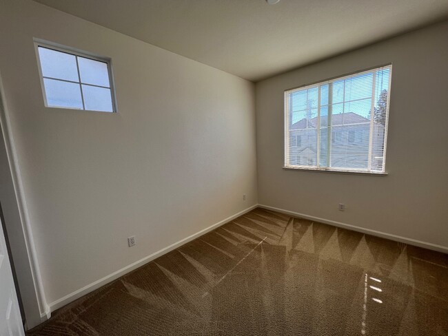 Building Photo - 948 Cape May Dr