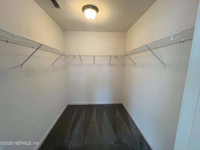 Building Photo - 3179 Chestnut Ridge Way