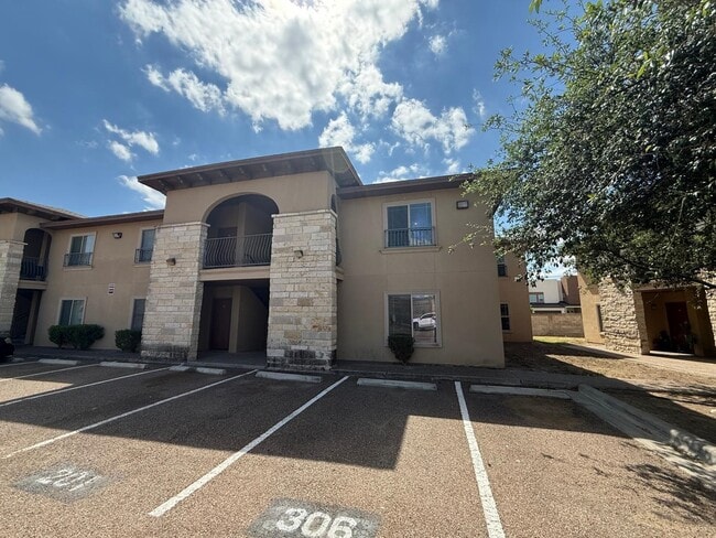 Building Photo - 9805 Sterling Loop