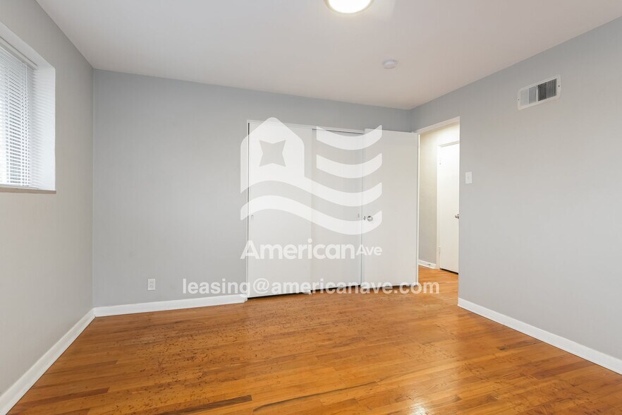 Building Photo - 13355 Old Halls Ferry Rd