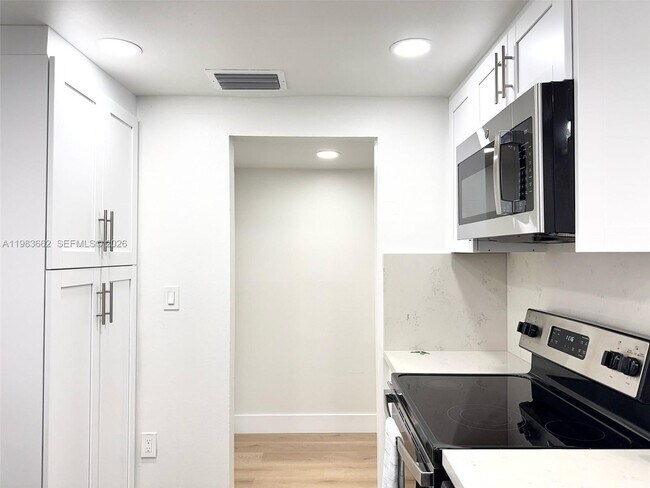 Building Photo - 8075 SW 107th Ave