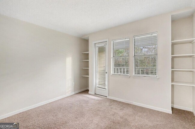 Building Photo - 106 Ivy Green Ln SE