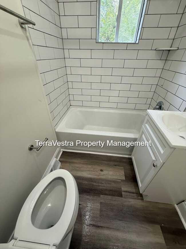 Building Photo - Single family home in Upper Deerfield!
