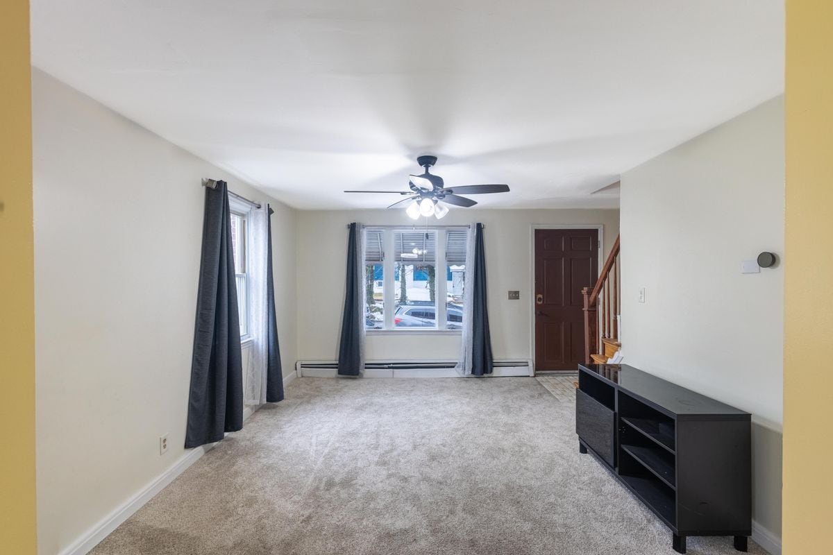 Building Photo - 1200 Narcissus Ave