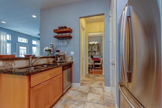 Building Photo - 1319 Birdsall St