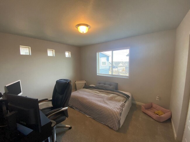 Building Photo - Beautiful 3 bedroom Carriage House in Banning Lewis Ranch!!!!