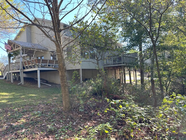 Rear view - 7737 Country Club Rd