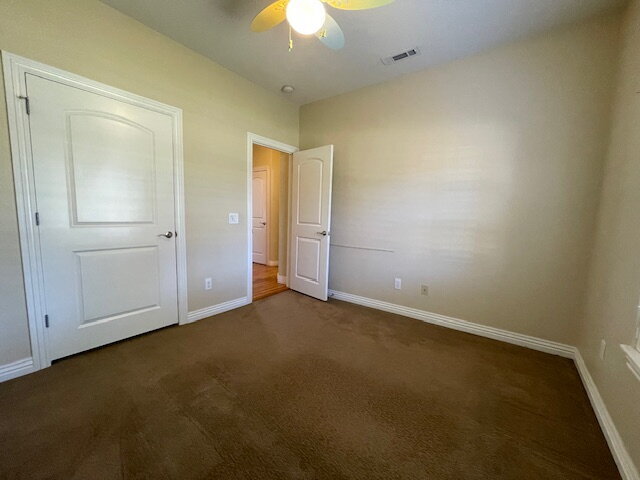 Building Photo - 3909 SW Sycamore St