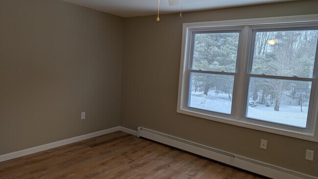 Building Photo - 246 Hurricane Rd
