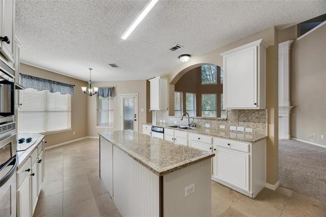 Building Photo - 1500 Rustic Timbers Ln