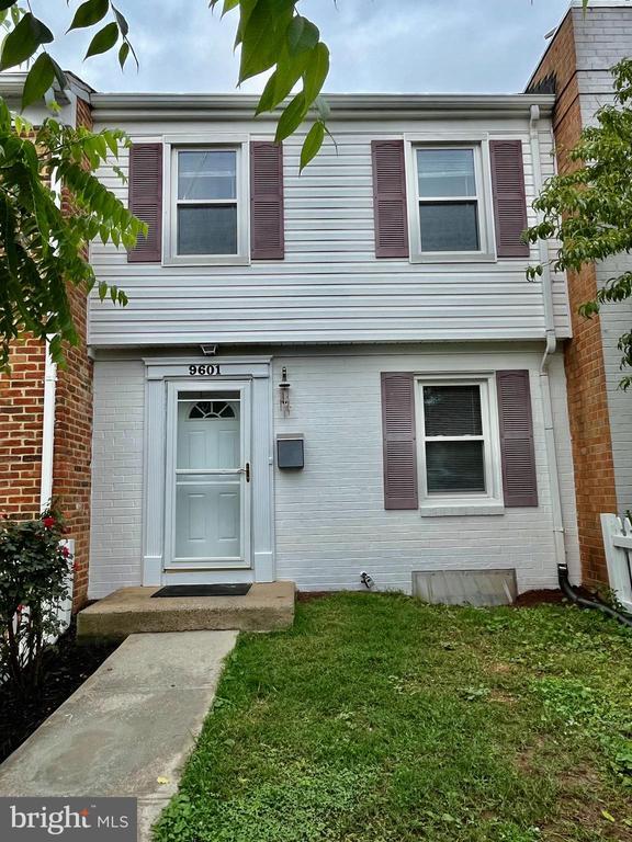 Primary Photo - 9601 Aspen Pl