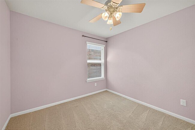 Building Photo - 18214 Almond Place Lane