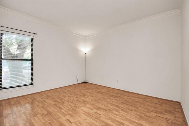 Building Photo - 7950 N Stadium Dr