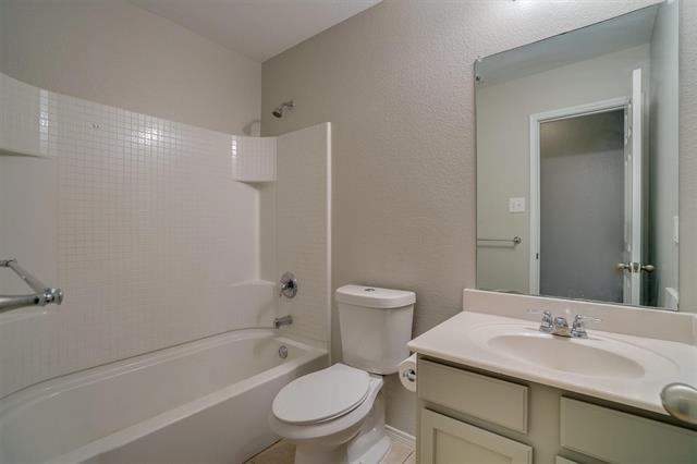 Building Photo - 5701 Talons Crest Cir