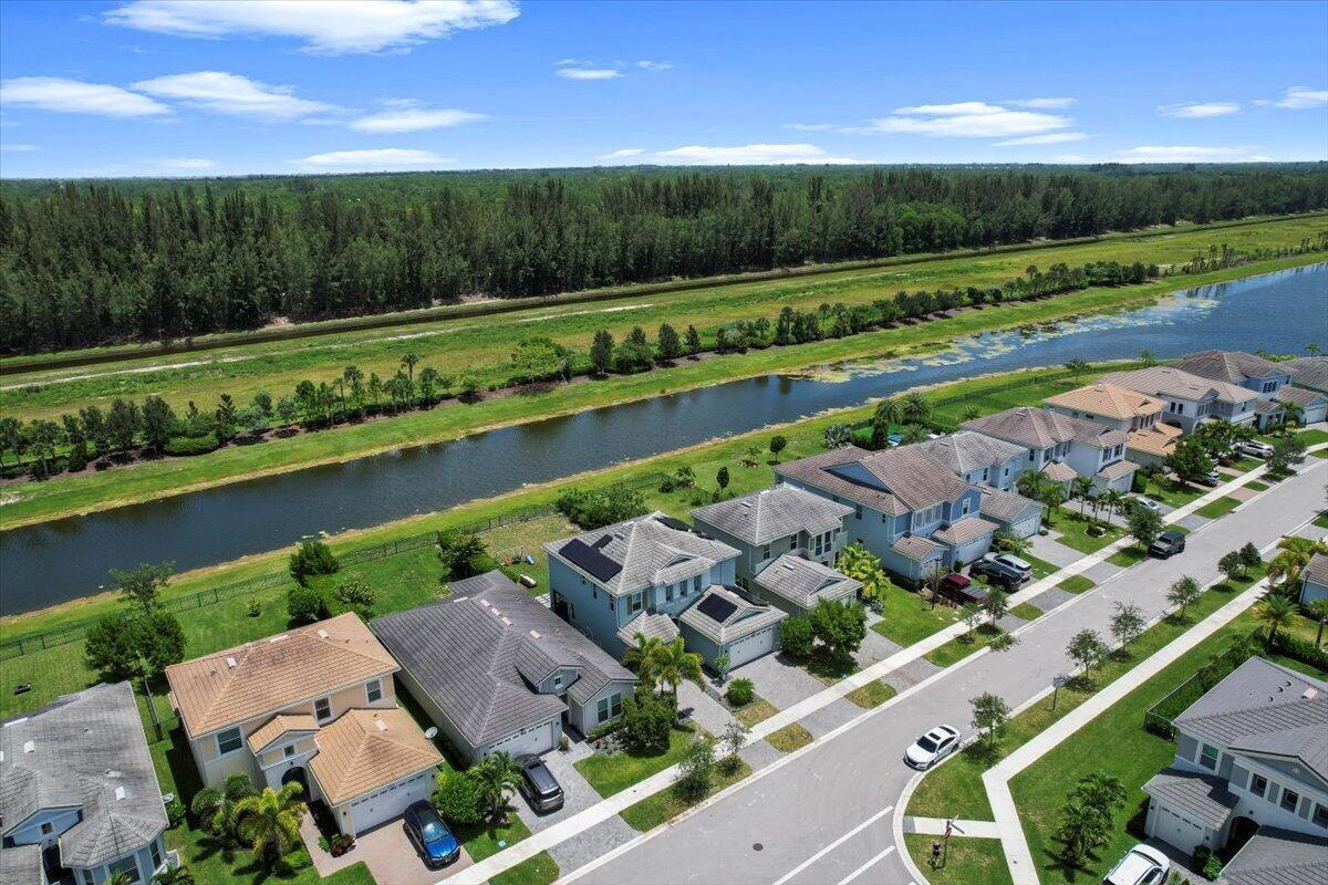 Building Photo - 15406 Goldfinch Cir