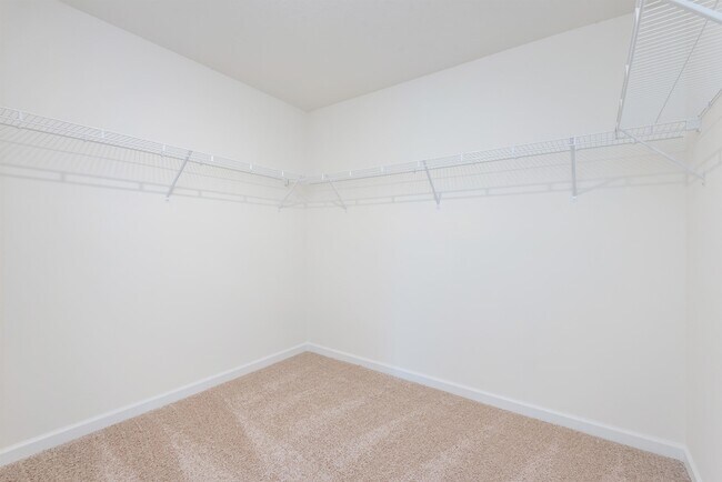 Building Photo - 4734 Willow Bluff Cir
