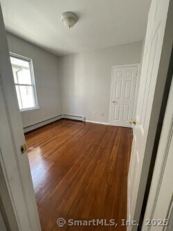 Building Photo - 263 Martin St