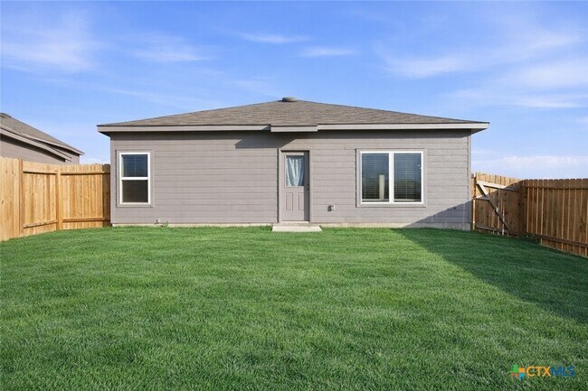 Building Photo - 292 Legacy Cir