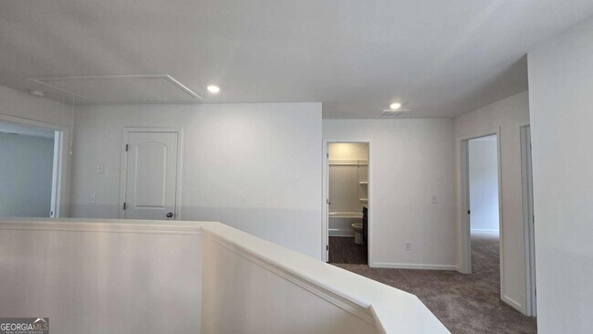 Building Photo - 95 Berry Dr