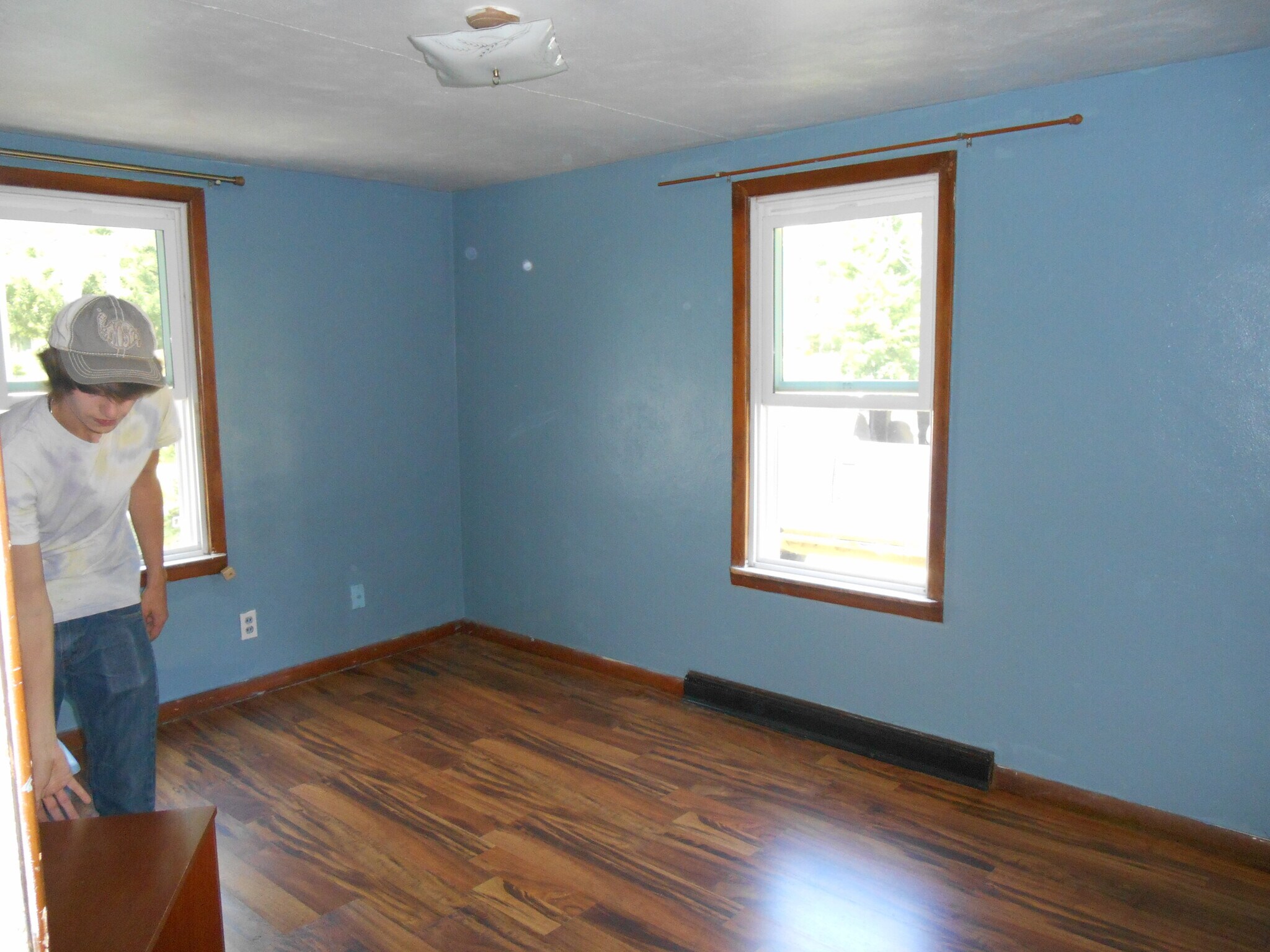 Building Photo - 813 S Mitchell St