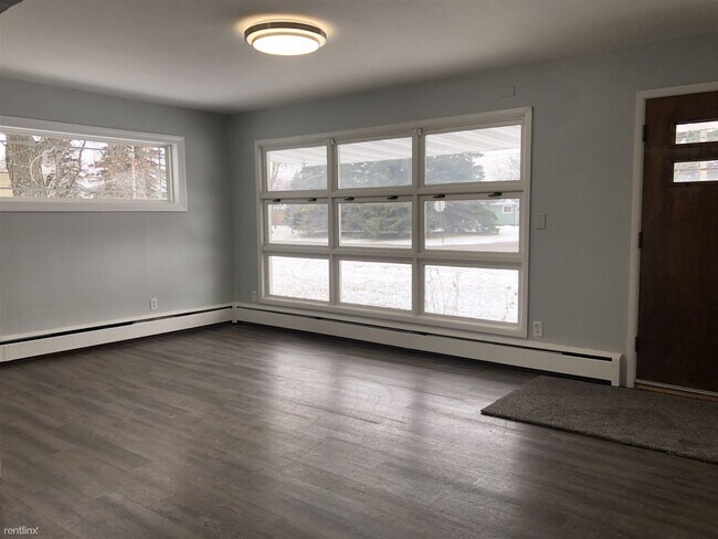 Building Photo - 3 br, 1 bath House - 1630 Hill Ave